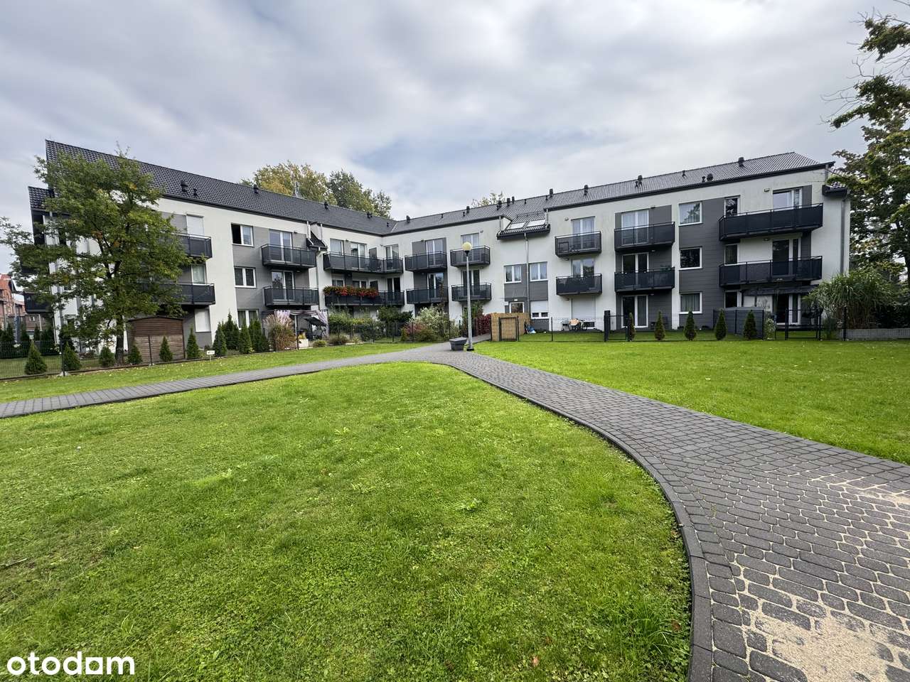 Nowe/wyposażone/ w cenie komórka lok. i miejsce postojowe-8