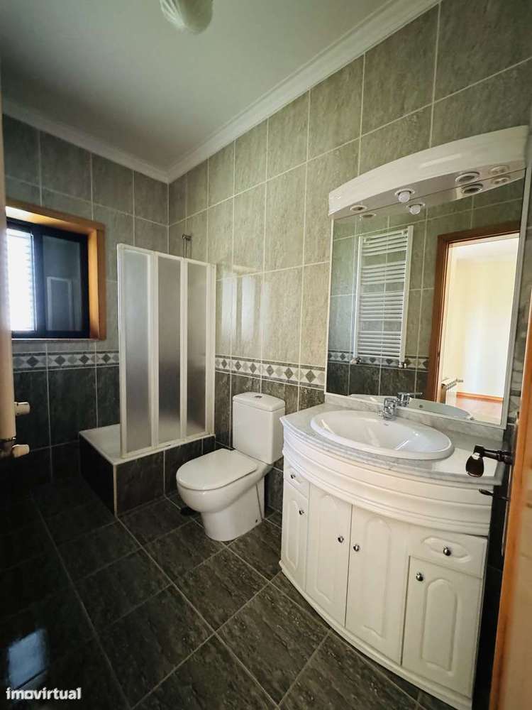 Moradia IndIvidual em Lago-10