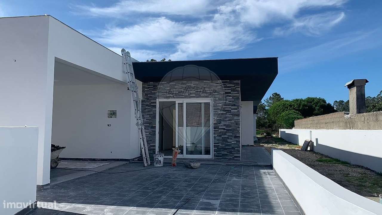 Moradia T4 para venda - Grande imagem: 2/23