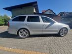 Skoda Octavia Combi 2.0 TDI DPF DSG RS - 3