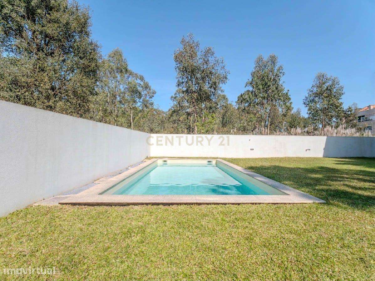 Moradia T4  com 4 frentes e piscina na Madalena perto da praia - Grande imagem: 5/60