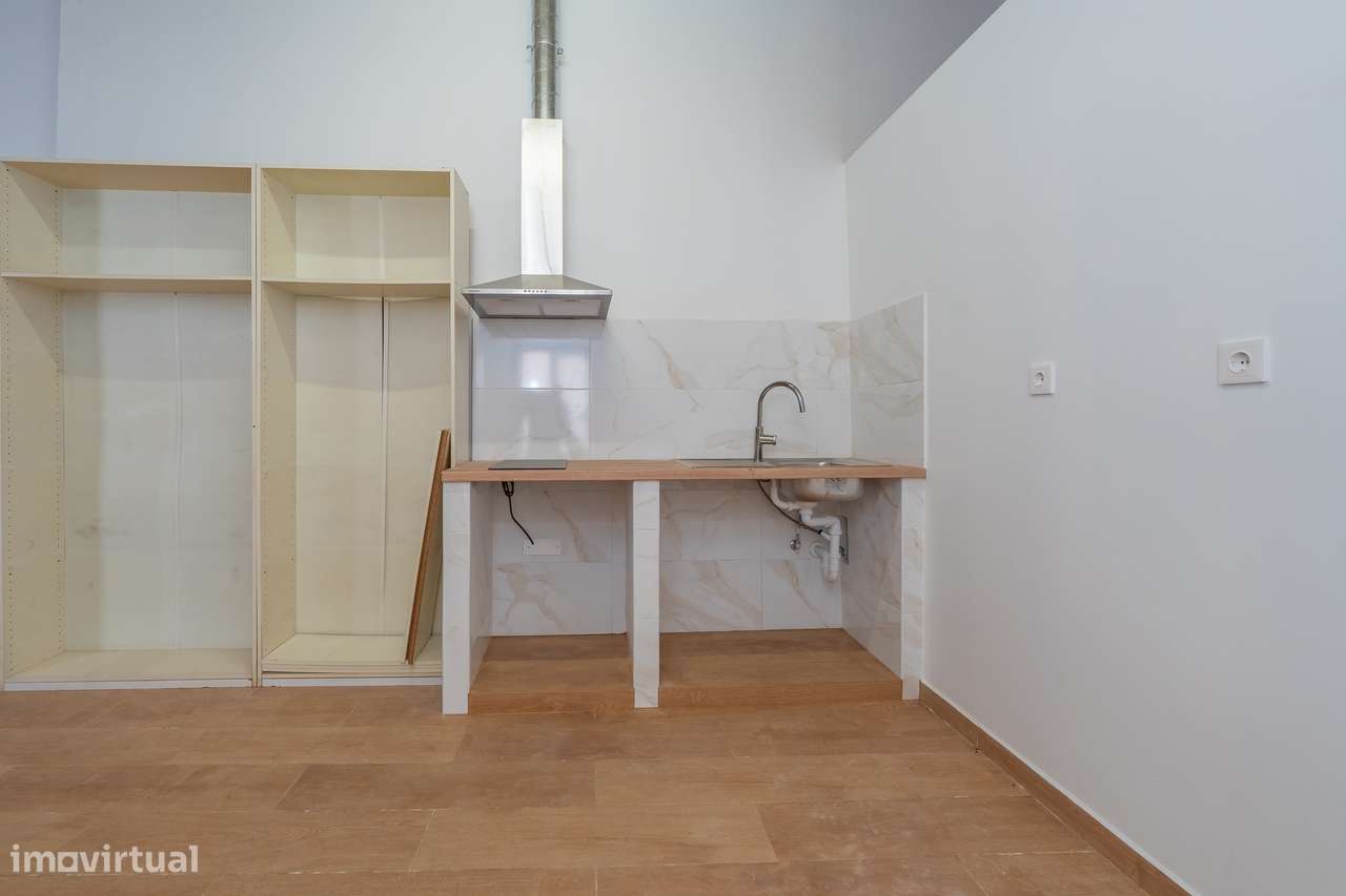 Loft com enorme potencial de transformação-9