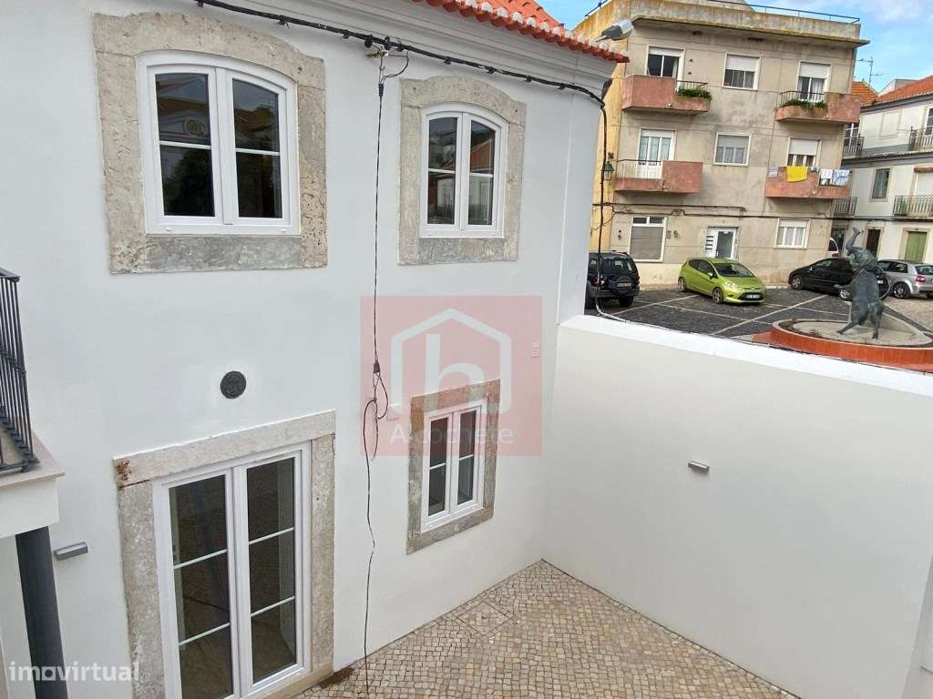 Apartamento duplex T2+2 com terraço no centro histórico Alcochete-31