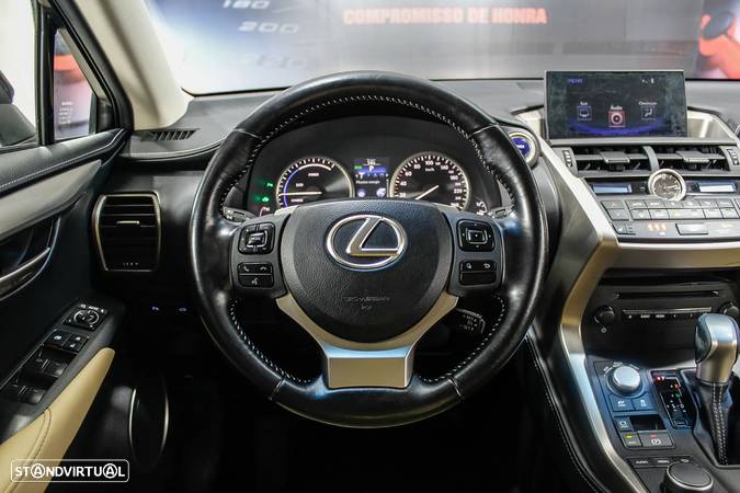 Lexus NX 300h Executive Plus - 4