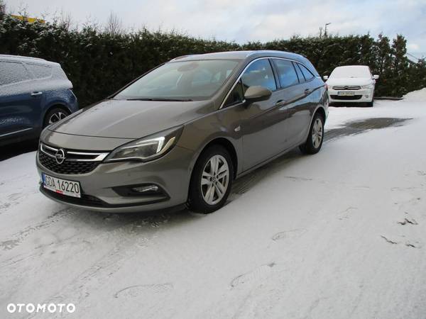 Opel Astra IV 1.6 CDTI Cosmo - 1