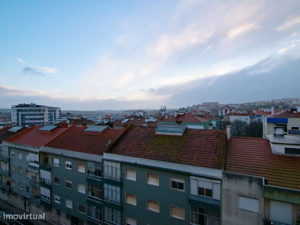 Imperdível T2 na Amadora!-16