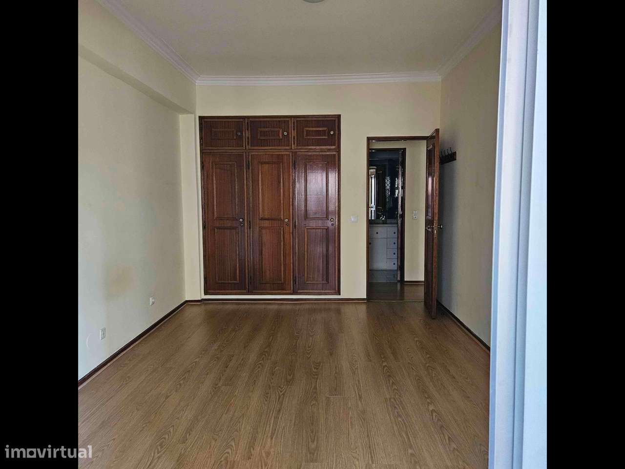 Fantástico T2 com dois wcs para arrendar no centro do Lumiar - Grande imagem: 5/23