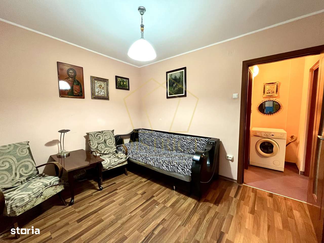 Apartament cu 2 camere și boxa | Dâmbovița | Restaurant Nora - Imagine principală: 5/10