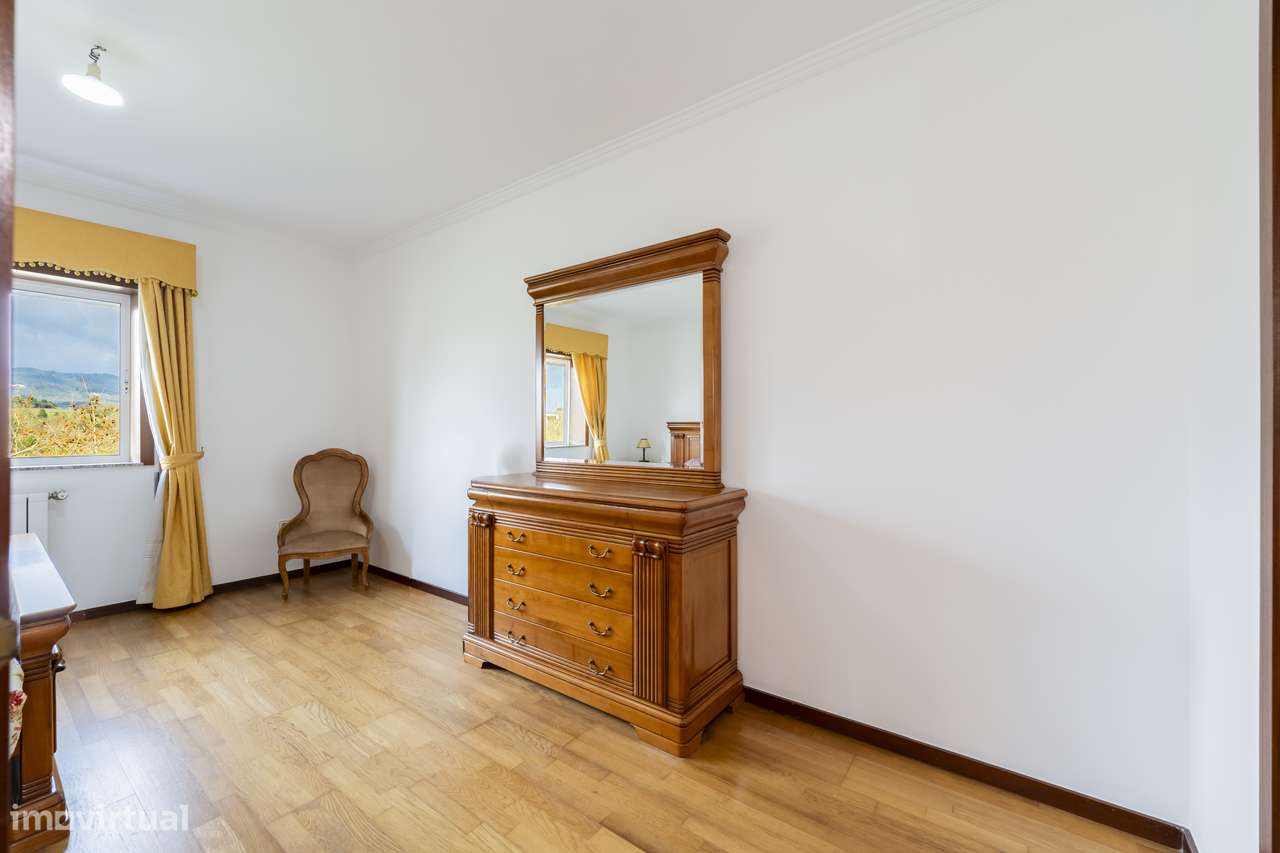 Moradia T4 para venda em Ponte da Barca, Vila Nova de Muía-28