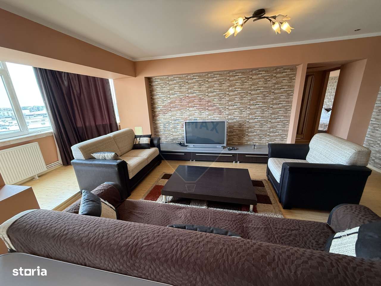 2 decomandate, Mc Donald's, centrala, aer conditionat - Imagine principală: 5/9