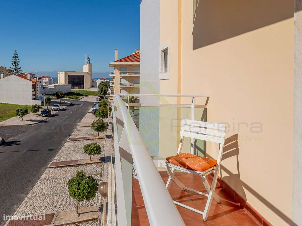 Apartamento T2 no Centro com boas áreas e excelente localização-18