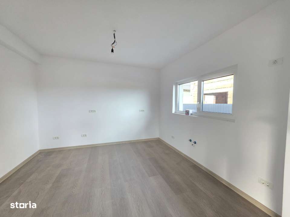 Casa individuala cu 4 camere, teren 530mp-11