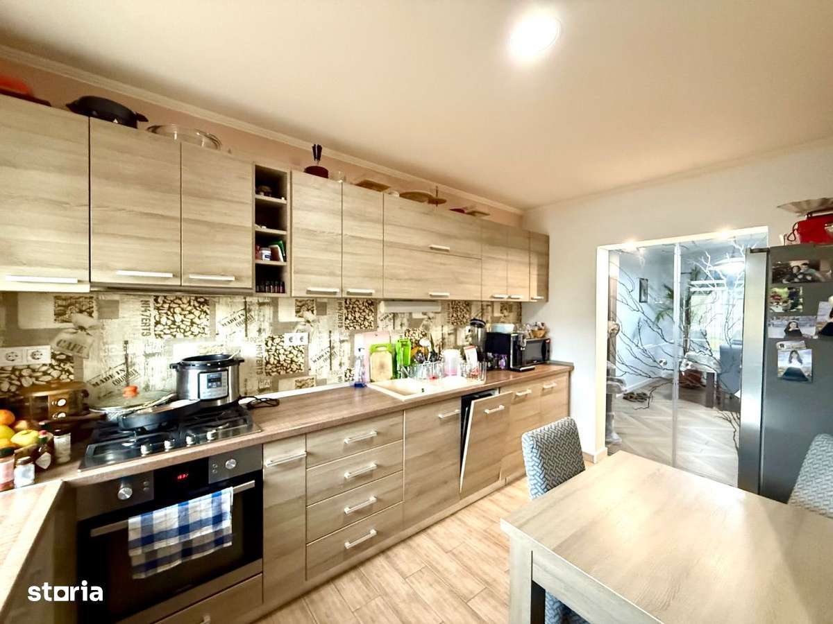 Casă modernă 200 mp utili P+M cu 16 ari teren mobilată, utilată Panic - Imagine principală: 3/20