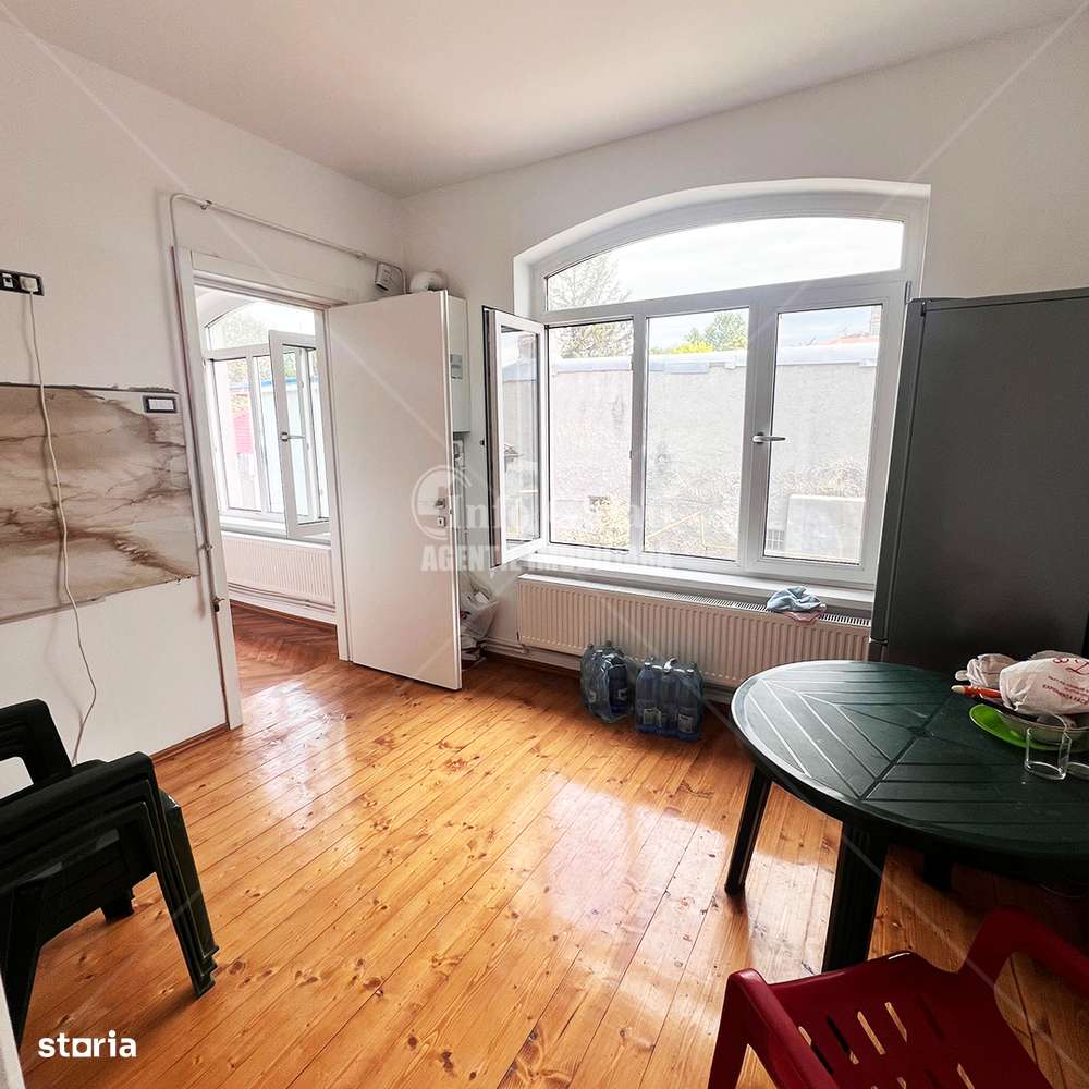 | Apartament cu 2 camere | CENTRU, Zona: ASE | Etajul: 1 |