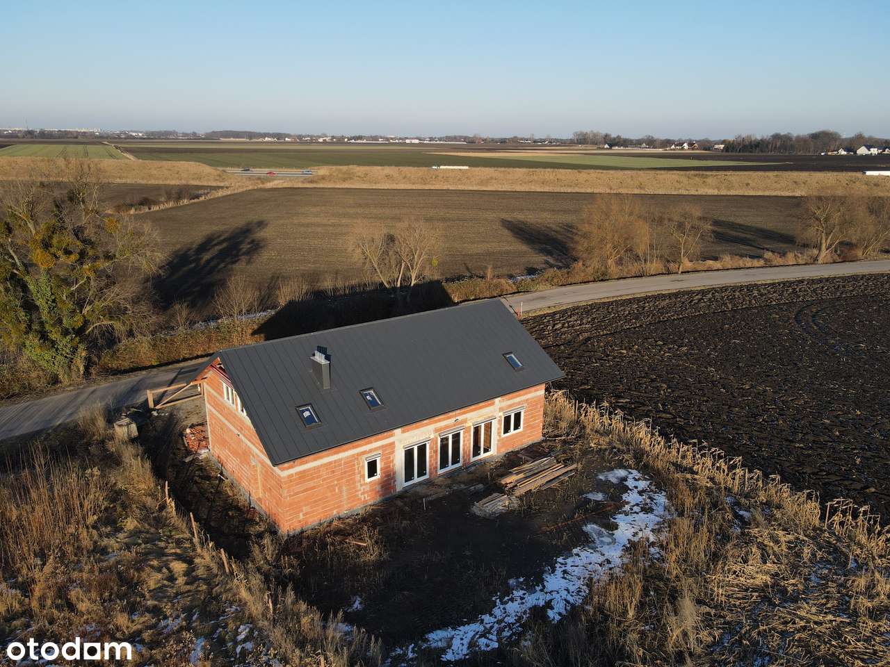 Na SPRZEDAŻ duży WOLNOSTOJĄCY dom dla RODZINY 6 pokoi KARWIANY działka-10