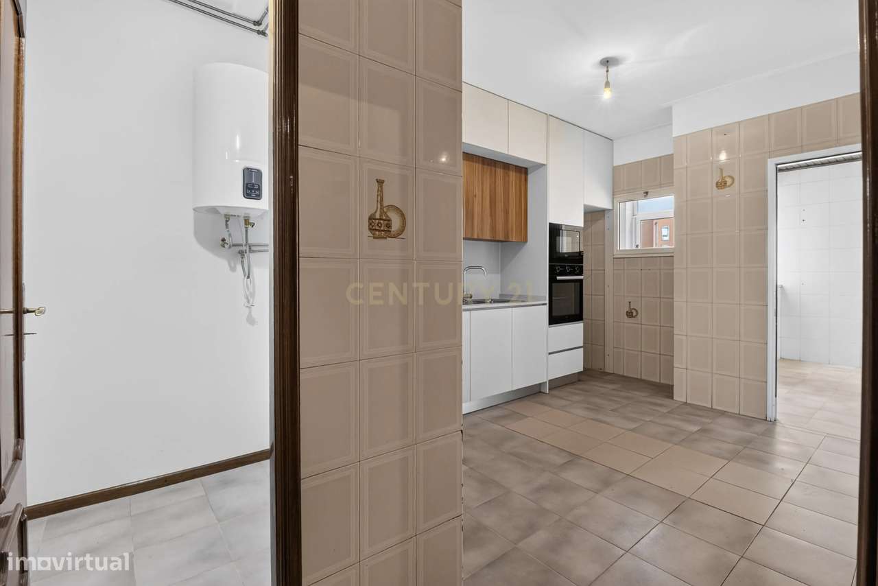 T3+1 com Garagem Fechada e Elevador | Lomar – Braga-3