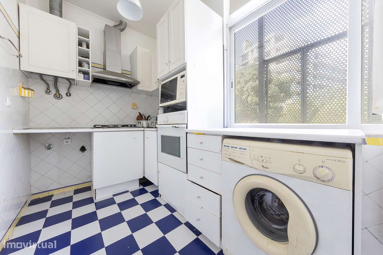 Apartamento com charme nas Amoreiras – excelente oportunidade-12