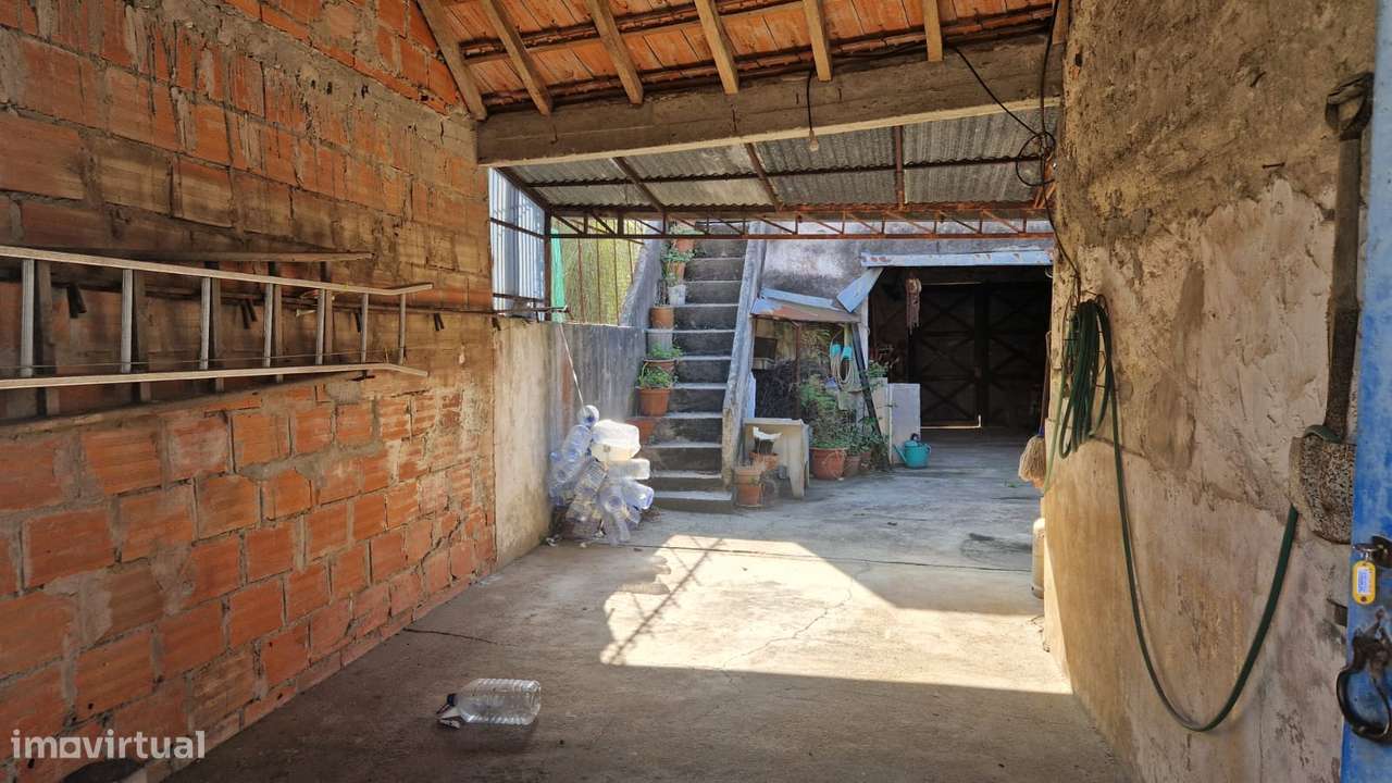 Moradia Térrea para Reconstrução em São Bernardo, Aveiro-14