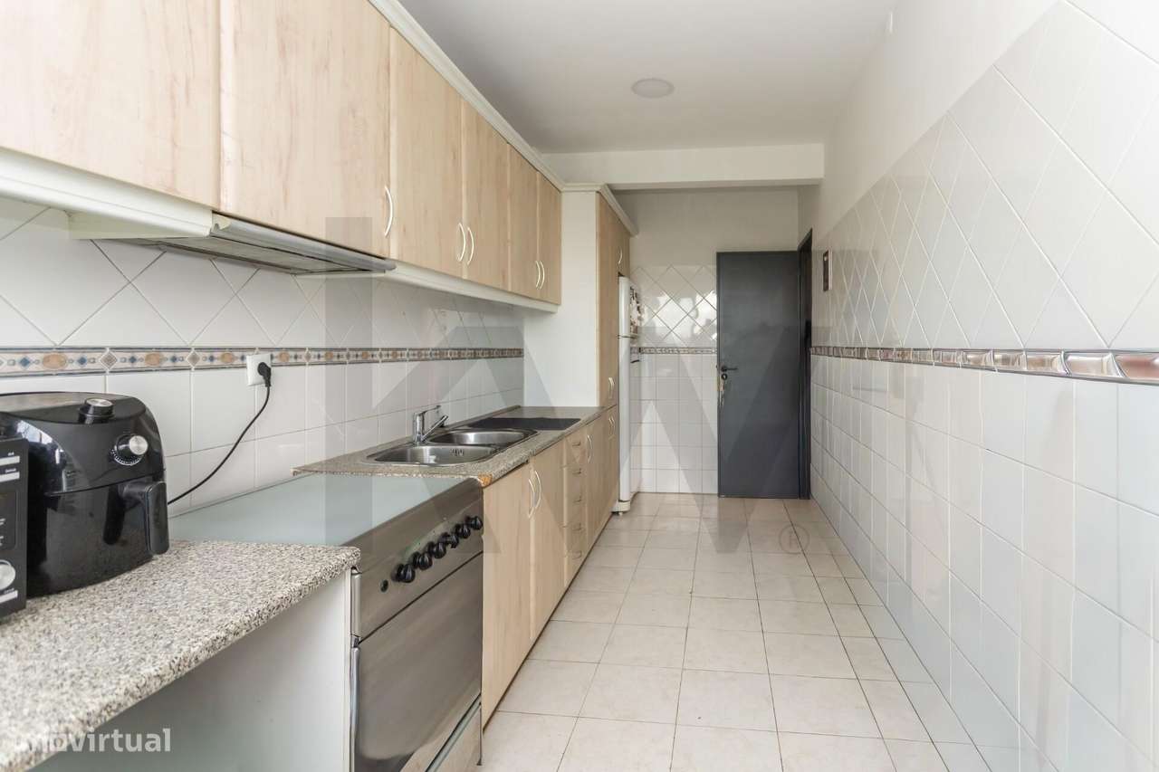 Apartamento T2 com duas frentes e vista rio na Torre da Marinha - Seix - Grande imagem: 4/23