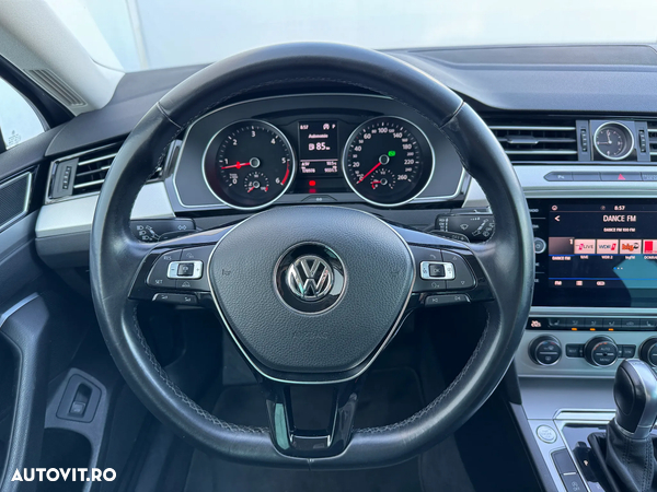 Volkswagen Passat Variant 2.0 TDI DSG Comfortline - 11