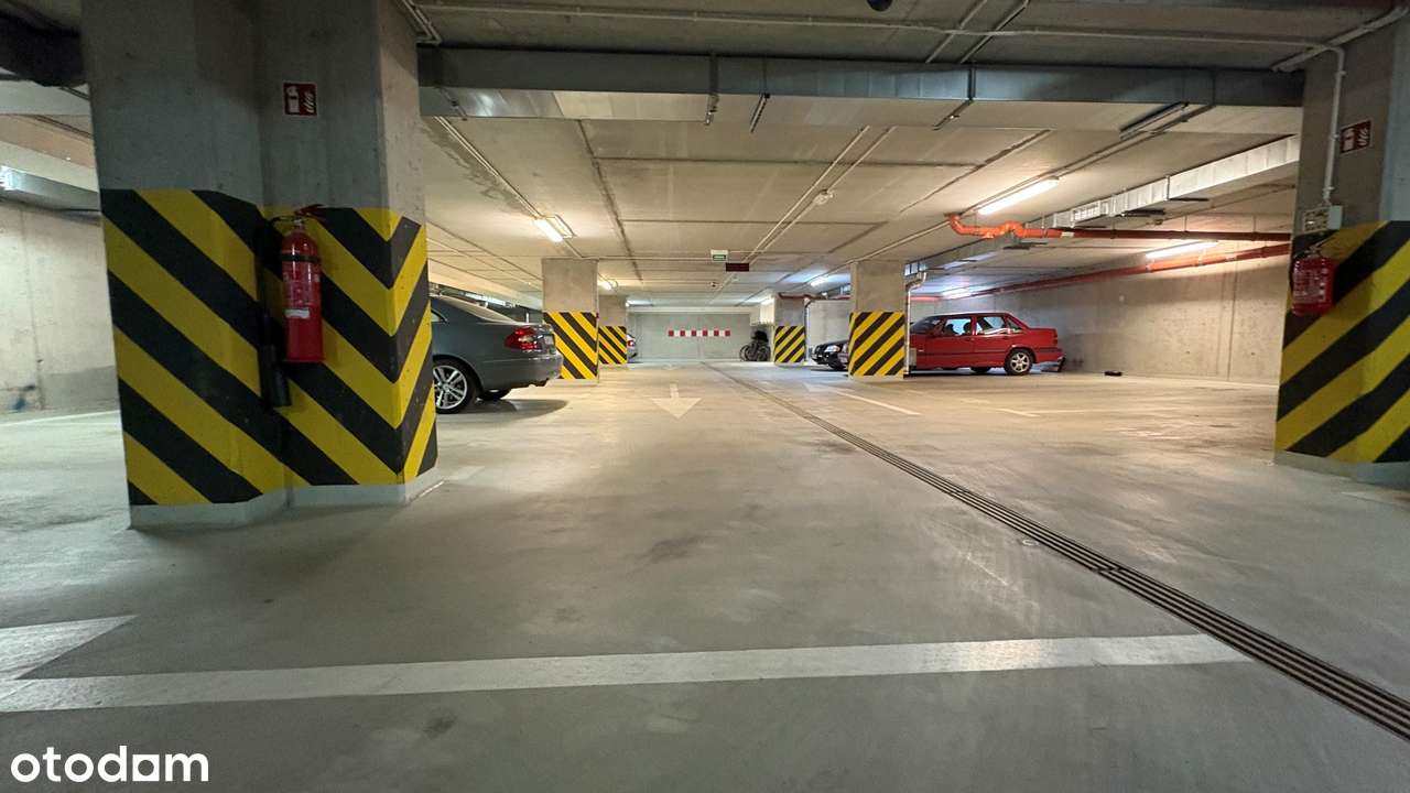 Miejsce parkingowe, pl. Grunwaldzki,  Inwestycja lub użytek własny-1