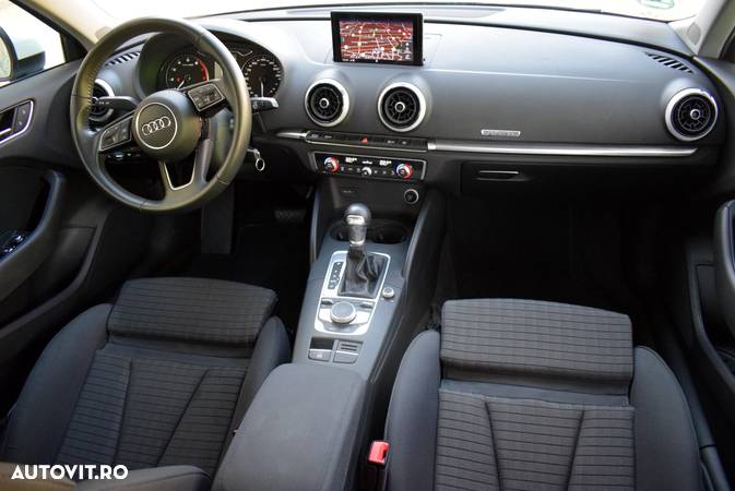 Audi A3 1.4 TFSI g-tron Sportback S tronic Attraction - 6