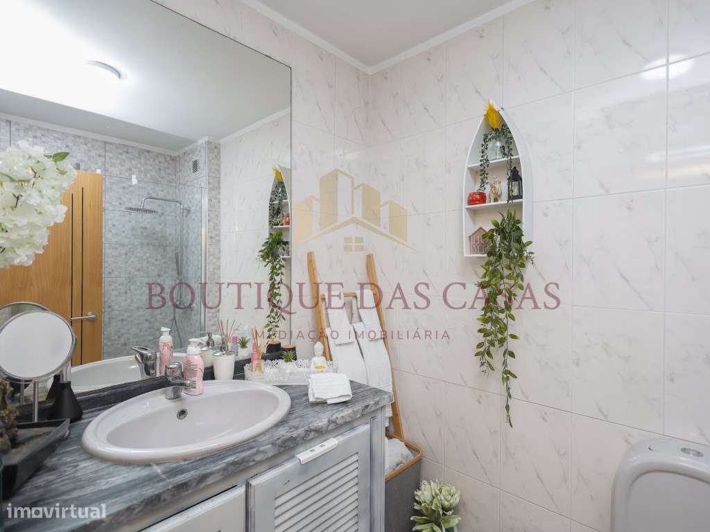 T3 Último Piso com Elevador | Remodelado | 3 Frentes | Muita Luz | ...-14