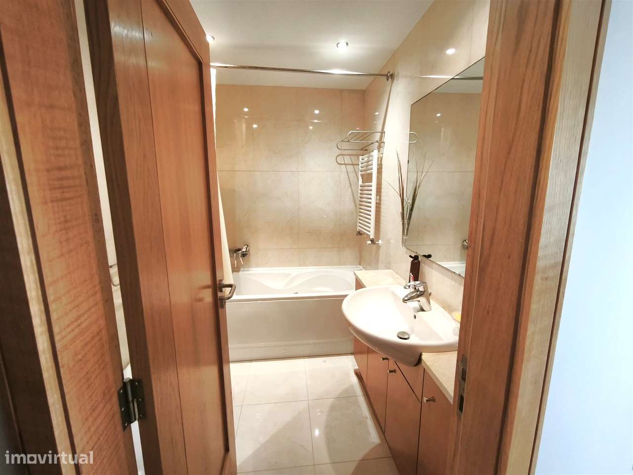 T3 Duplex com terraço em frente ao mar – Lavra-19