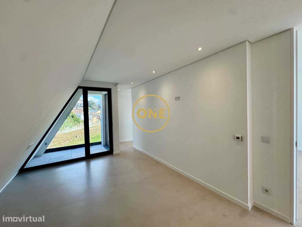 Moradia NOVA T3+1 | 330 m2 | Piscina | PRAIA | Francelos-25