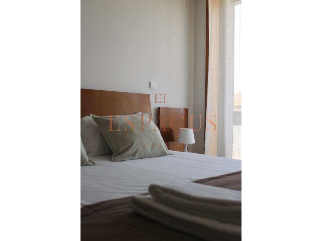 Moradia V4 com Vista Mar - Um Refúgio de Conforto e Elegância-28