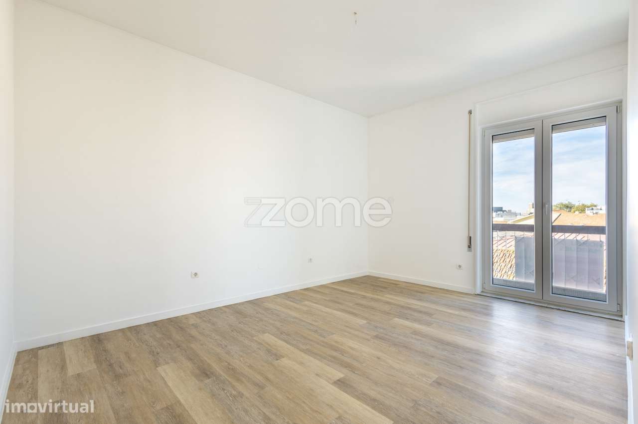 Apartamento T2 renovado em Leça da Palmeira - Grande imagem: 1/15