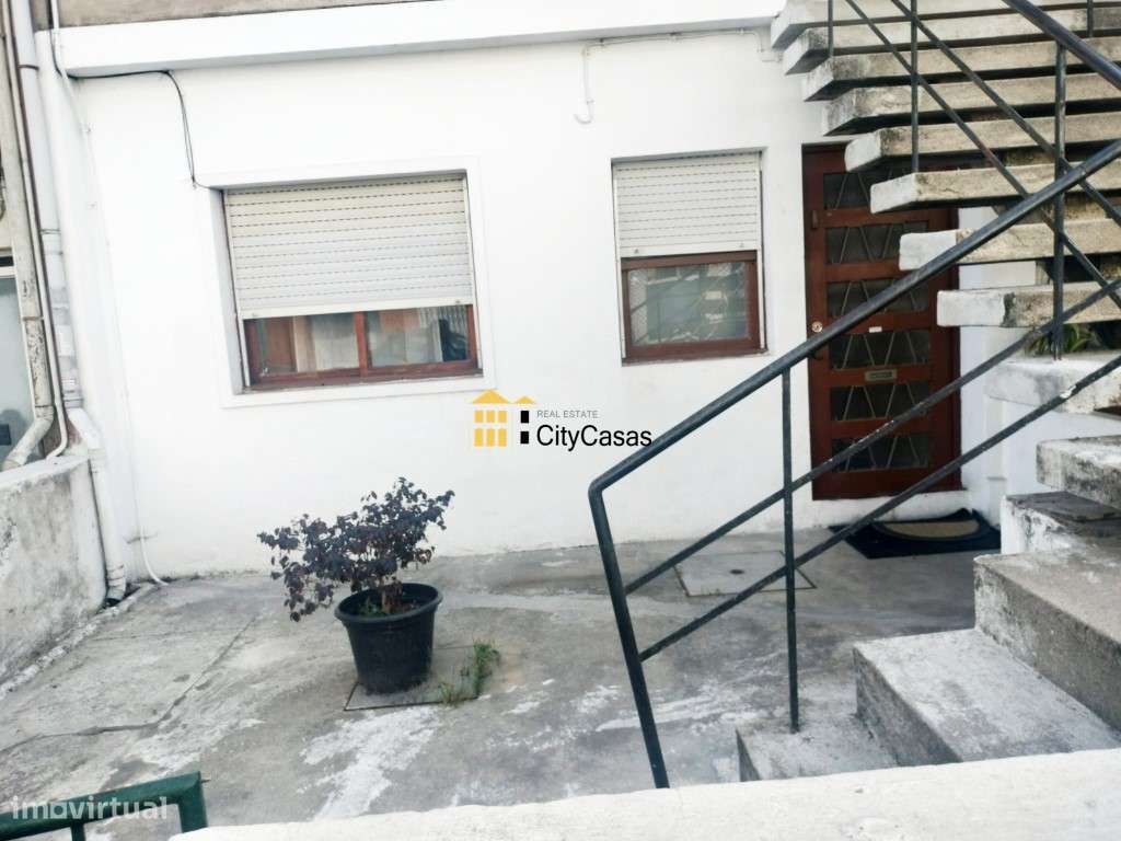Apartamento T1+1 com Terraço | Oliveira do Douro-0