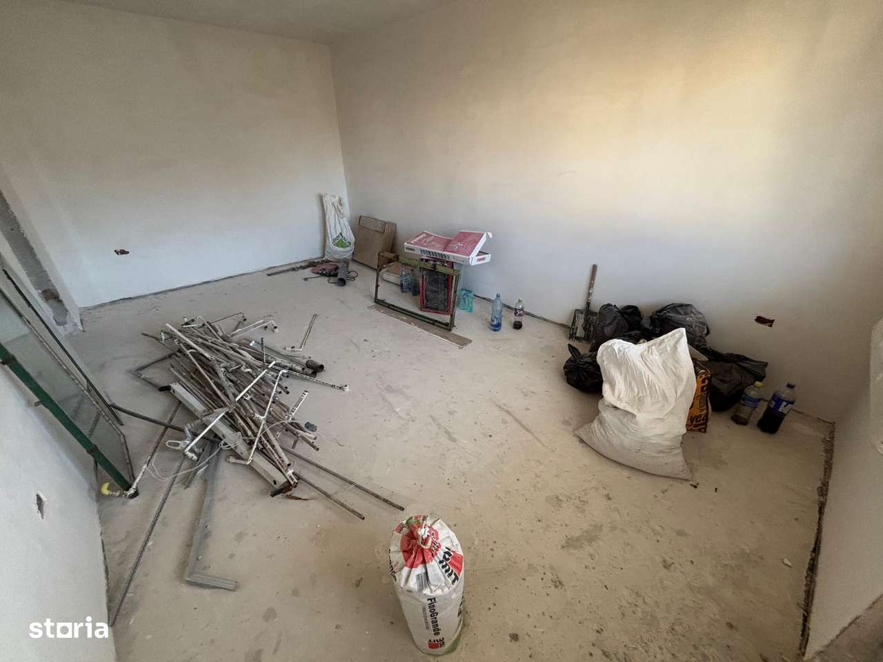 Apartament 3 camere + 2 balcoane +pivnita zona Valea Aurie - Imagine principală: 4/8