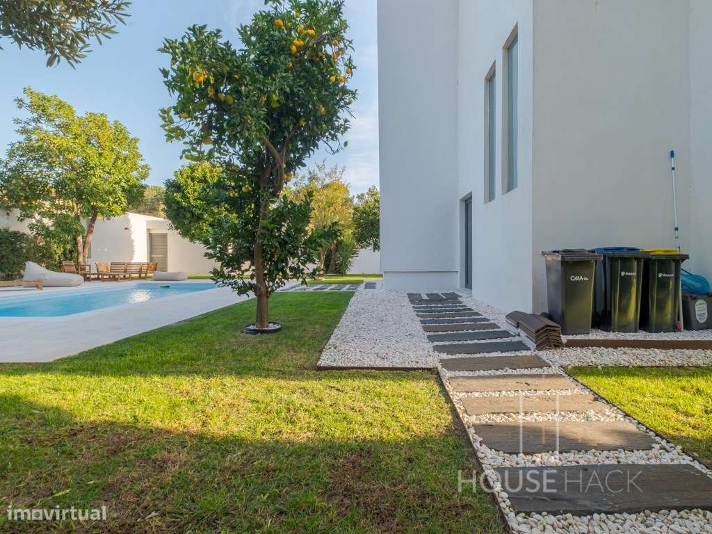 Moradia isolada T6 com Piscina | Aroeira Central | 4 Suites-35