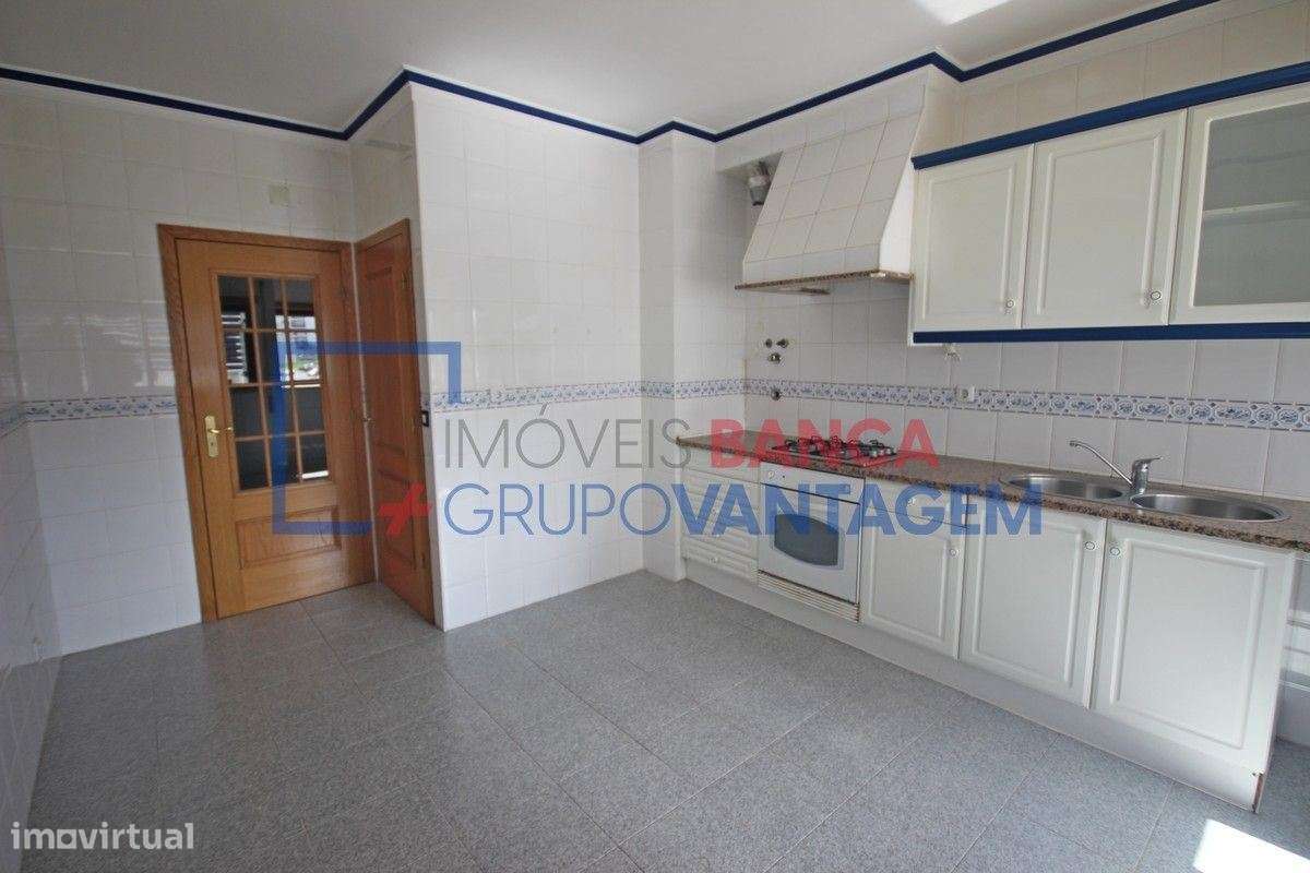 APARTAMENTO T3 SANTARÉM - Grande imagem: 4/18