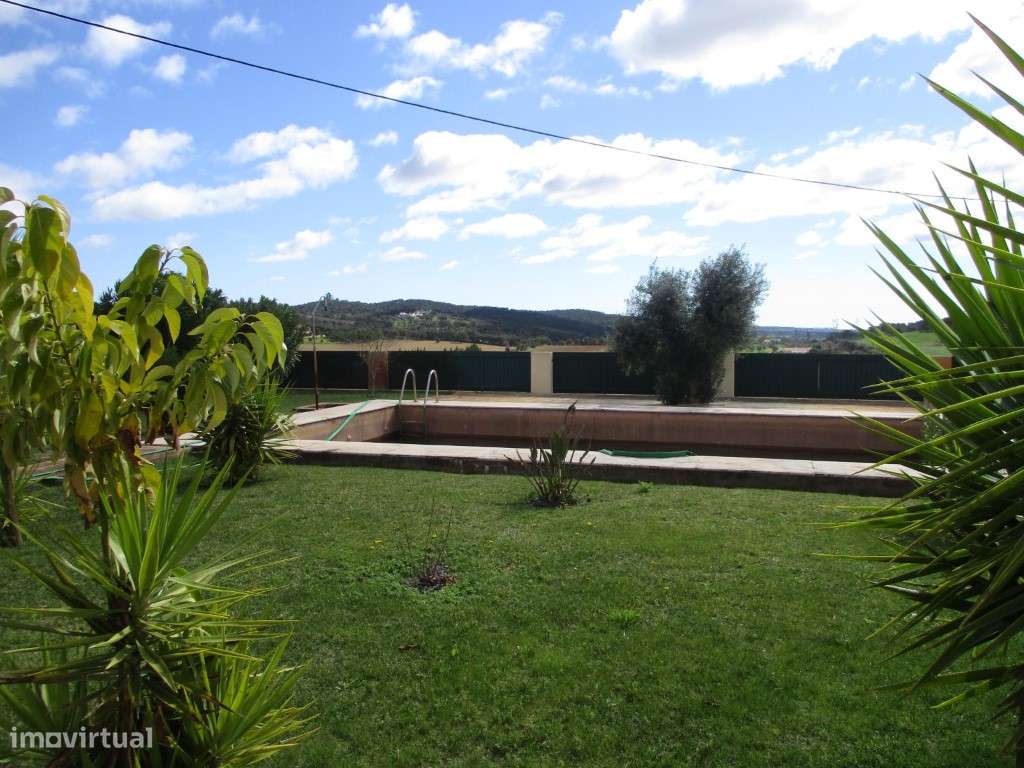 Monte Alentejano com 2,5 ha de vinha - Estremoz - Grande imagem: 5/33