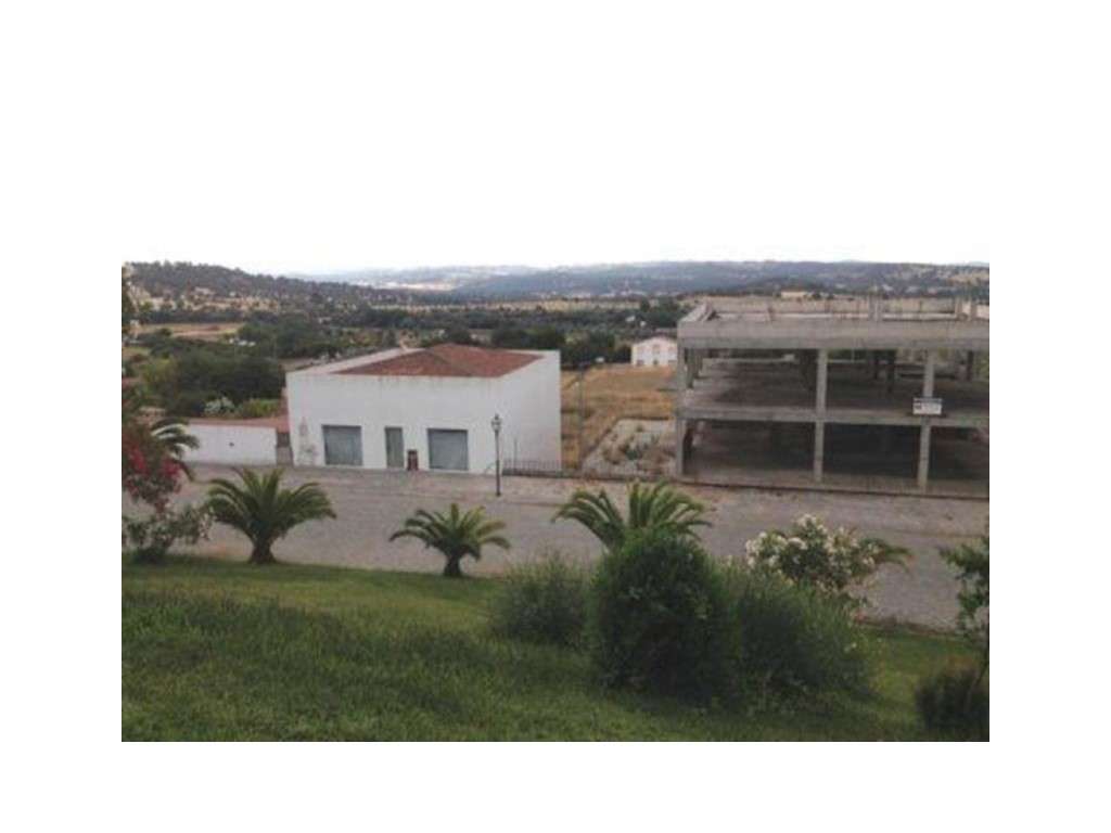 Novidade - Terreno - Imóvel de Banco - Grande imagem: 4/4