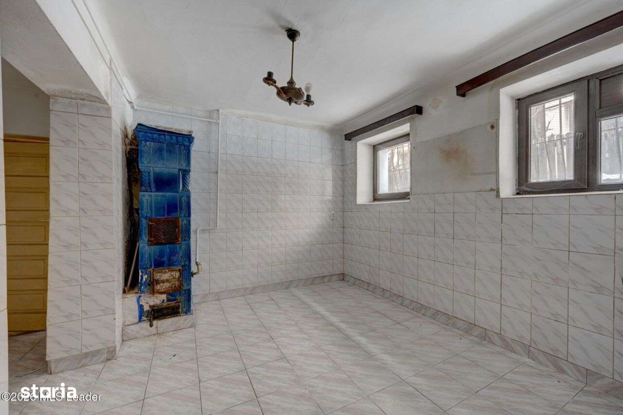 Casă 4 camere, rond Regina Maria, exterior renovat-18