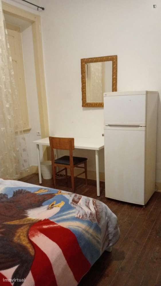 Quarto - localizado em Alameda Lisbon - Grande imagem: 4/10