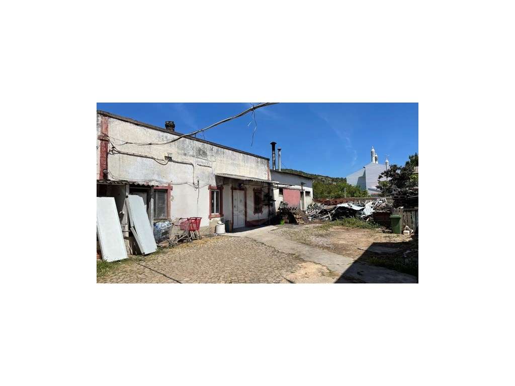Armazém com varias Dependências para renovar, Loulé, Algarve - Grande imagem: 3/24