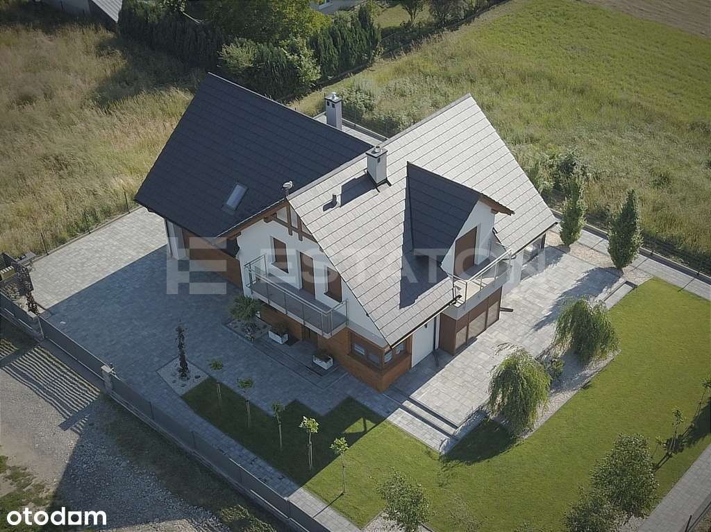 Wyposażony Dom z Ogrodem Zimowym - Niskie koszty!