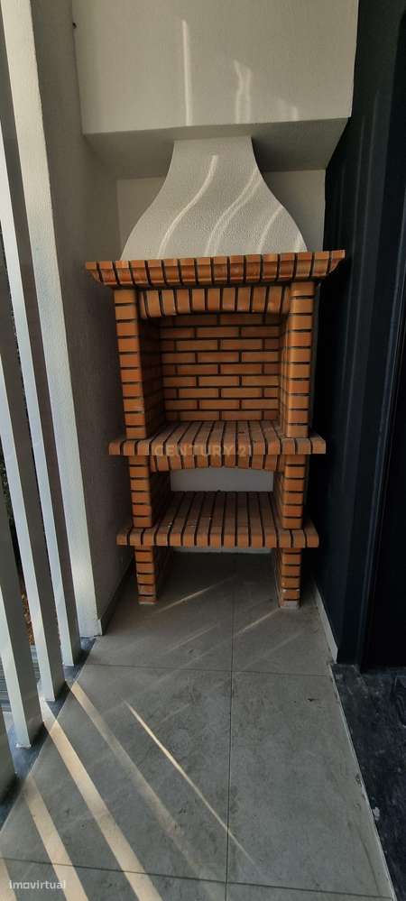 Casa Nova com Piscina e Vista em Almada - Grande imagem: 5/24