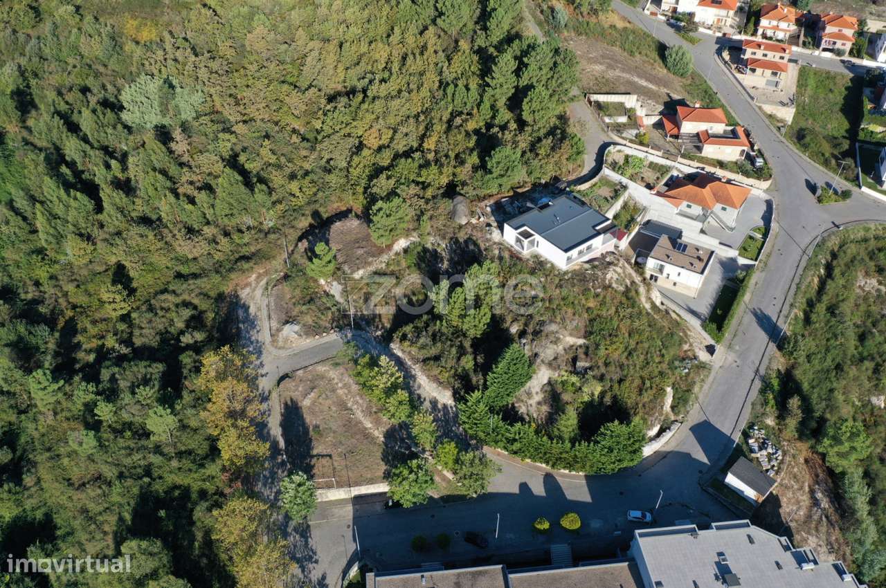Lote de terreno na vila de baião para construção de 6 apartamentos. - Grande imagem: 2/8