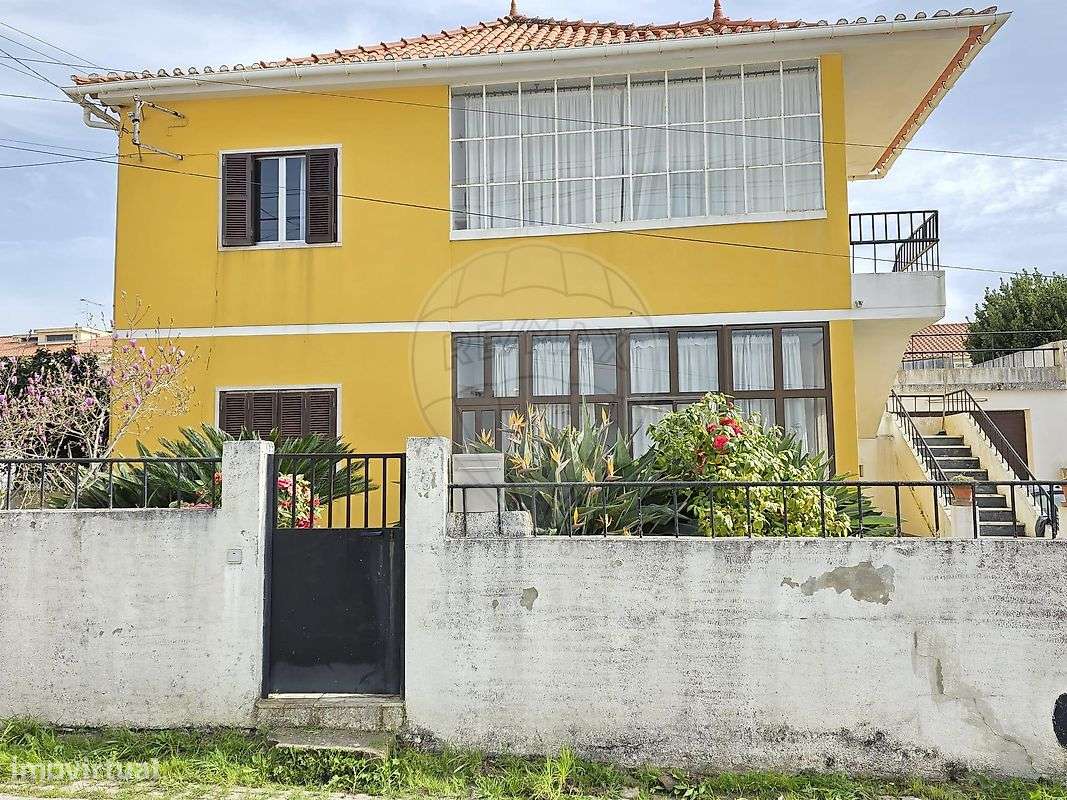 Moradia T6 para venda - Grande imagem: 2/10