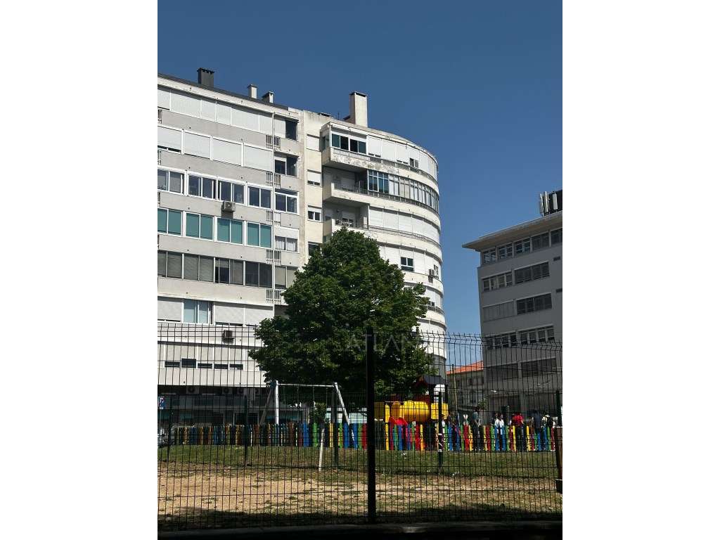 Apartamento T2 em Campo de Ourique - Grande imagem: 4/5