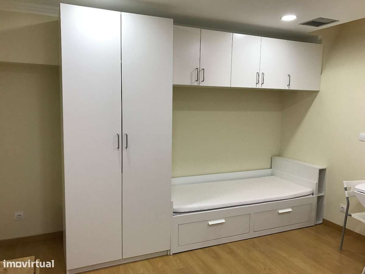 Excelente T0 AREEIRO Avenida Madrid - Grande imagem: 3/26