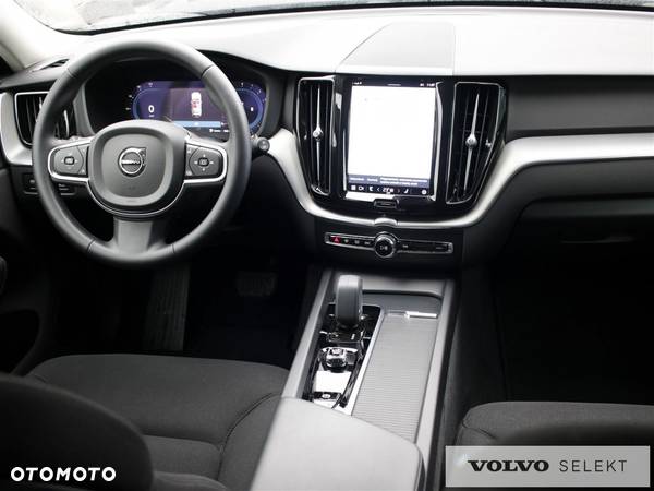 Volvo XC 60 B4 B Momentum Pro - 10
