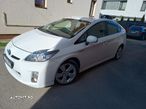 Toyota Prius - 3