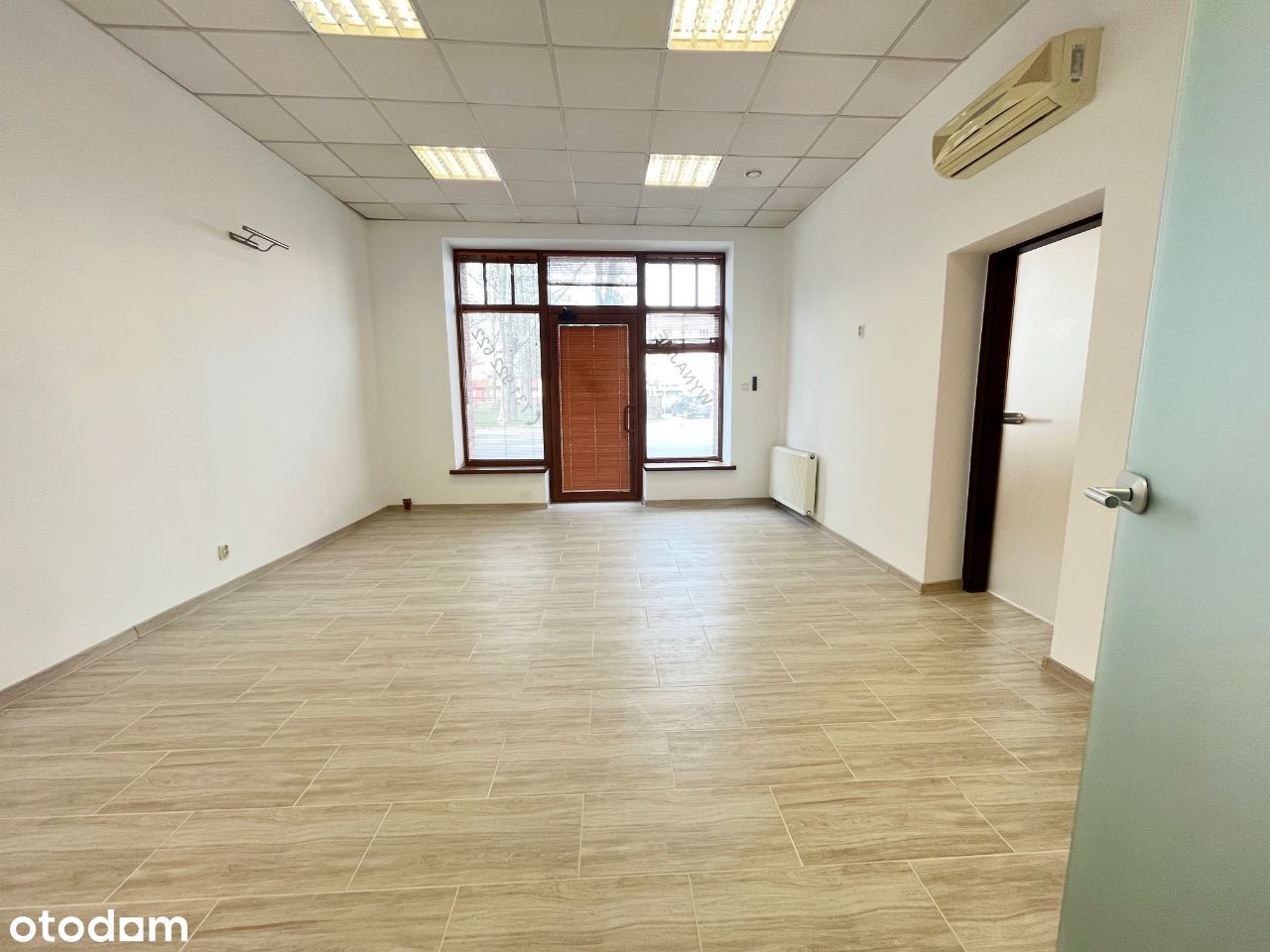 Lokal 90m2 na parterze w centrum miasta