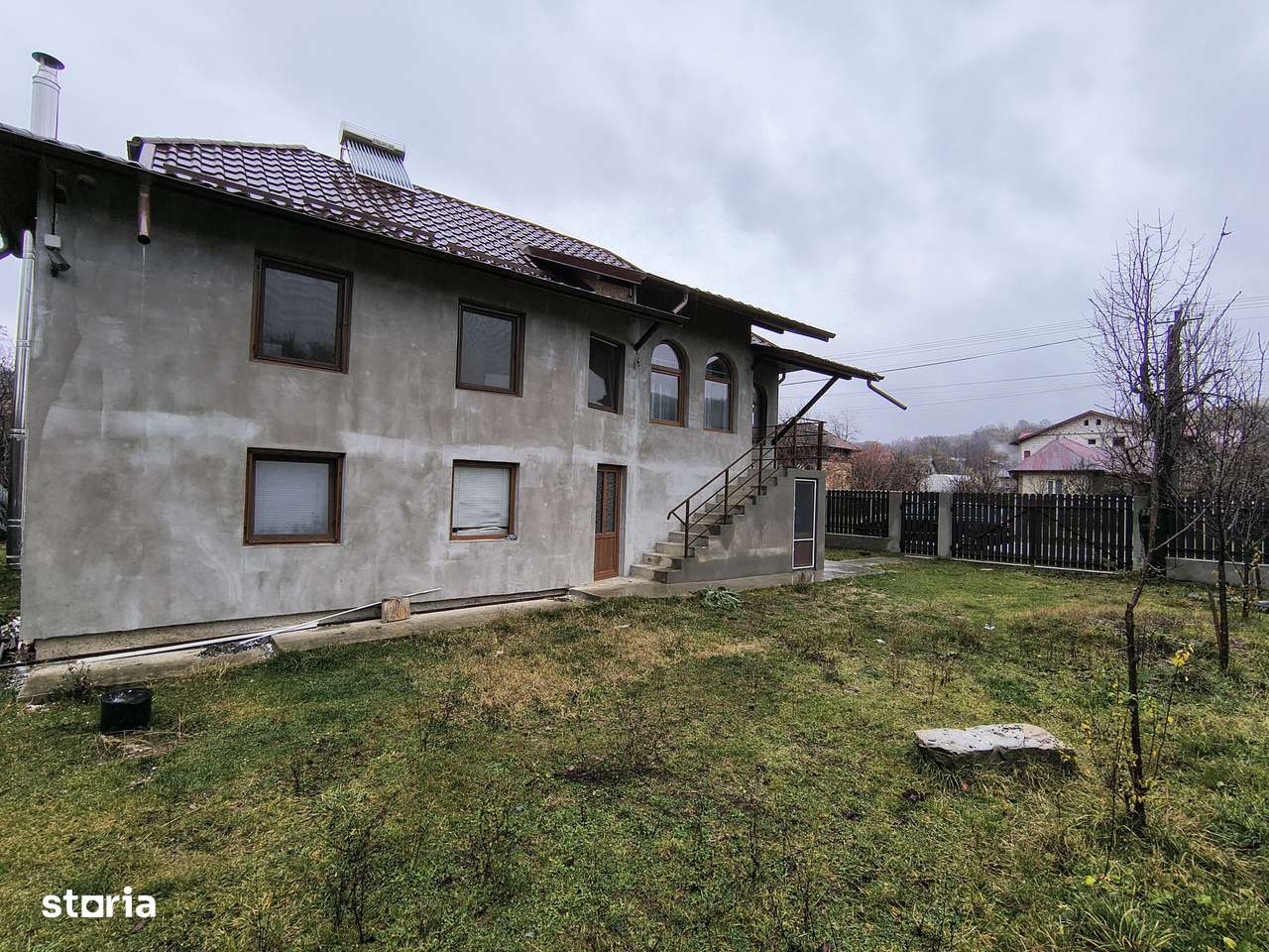 Casa de vânzare în Malu cu Flori- liniște, natura și aer curat!-15